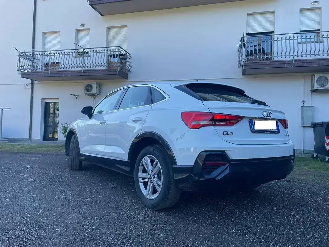 Usata Audi Q3 Sportback Business Plus 150 CV (110 kW) 2020 Bianco SUV