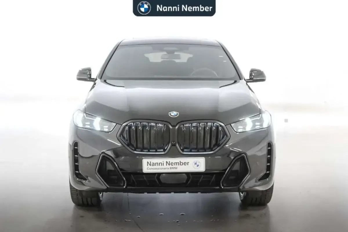 Nuova BMW X6 M Sport 352 CV (258 kW) 2026 Black sapphire metallizzato SUV