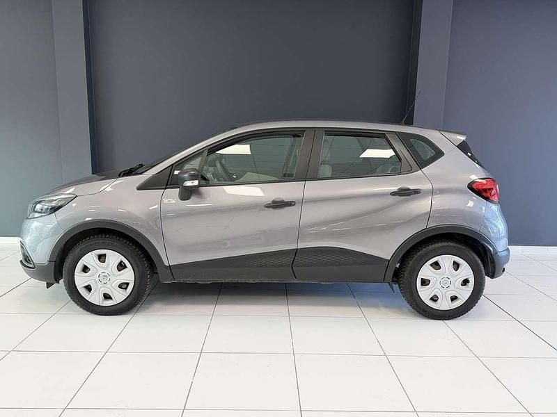 Usata Renault Captur 90 CV (66 kW) 2013 Grigio SUV