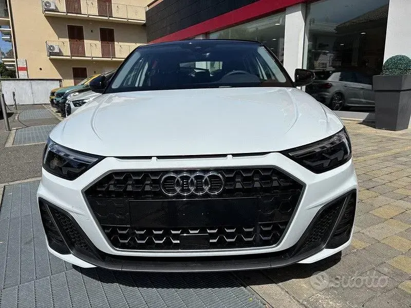 Nuova Audi A1 Sportback S-Line 116 CV (85 kW) 2026 Bianco Utilitaria