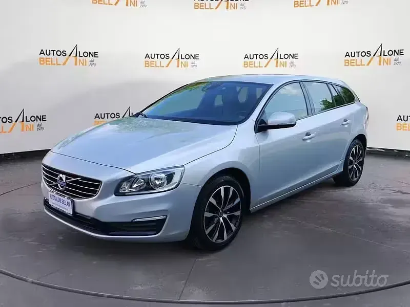 Usata Volvo V60 Dynamic 150 CV (110 kW) 2017 Grigio Station wagon
