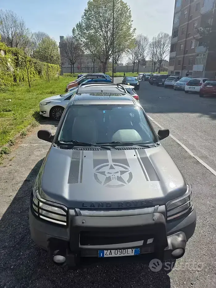Usata Land Rover Freelander 117 CV (86 kW) 2001 Grigio SUV