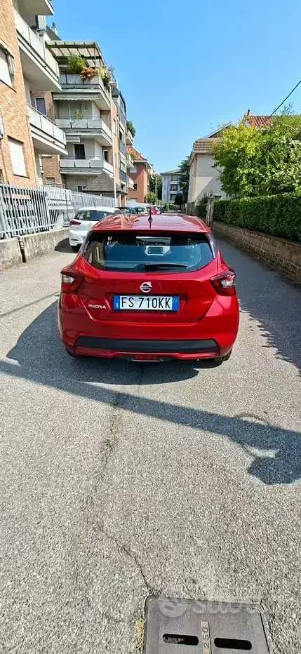Usata Nissan Micra 71 CV (52 kW) 2018 Rosso Utilitaria