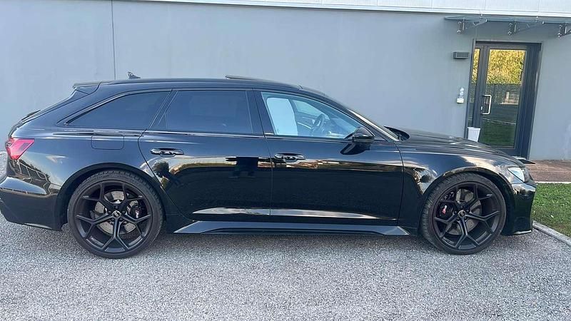 Usata Audi RS6 Performance 630 CV (463 kW) 2024 Nero Station wagon