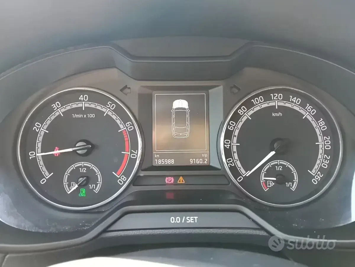 Usata Skoda Octavia G-TEC Ambition 110 CV (80 kW) 2018 Grigio Station wagon
