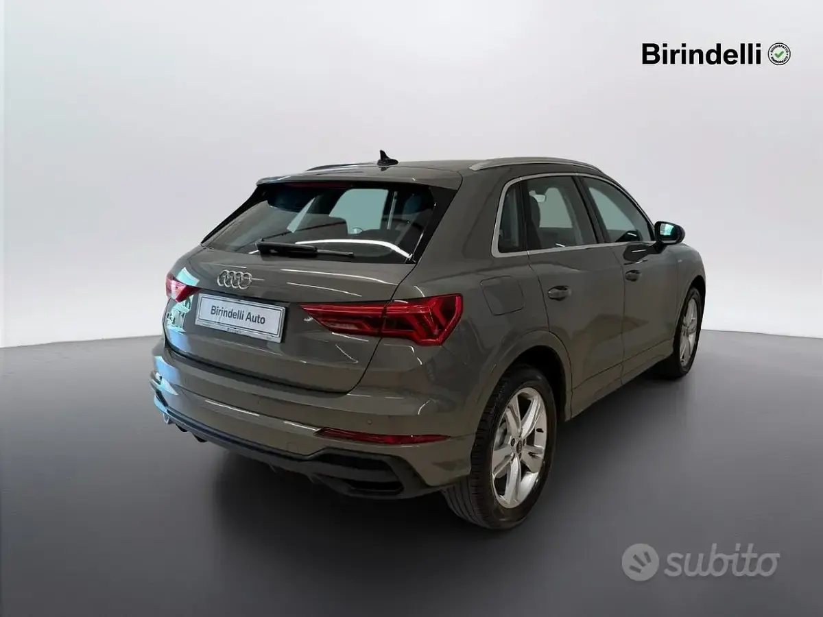 Usata Audi Q3 S-Line 150 CV (110 kW) 2024 Grigio SUV