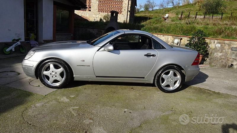 Usata Mercedes SLK200 192 CV (141 kW) 1998 Grigio Cabrio