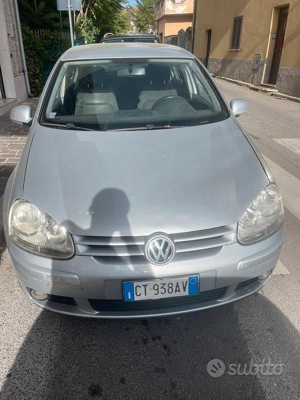 Usata VW Golf V 105 CV (77 kW) 2007 Utilitaria