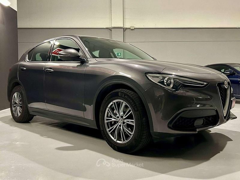 Usata Alfa Romeo Stelvio Business 190 CV (139 kW) 2021 Grigio SUV