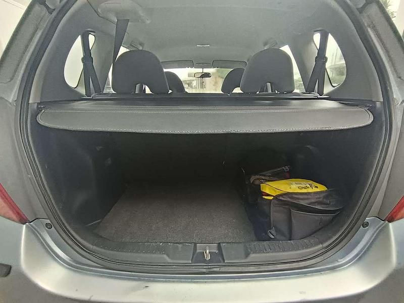 Usata Honda Jazz LS 77 CV (56 kW) 2003 Blu/azzurro Utilitaria