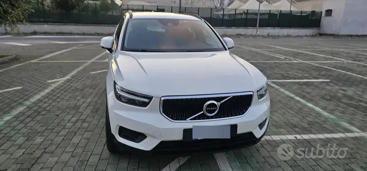 Usata Volvo XC40 150 CV (110 kW) 2018 Bianco SUV
