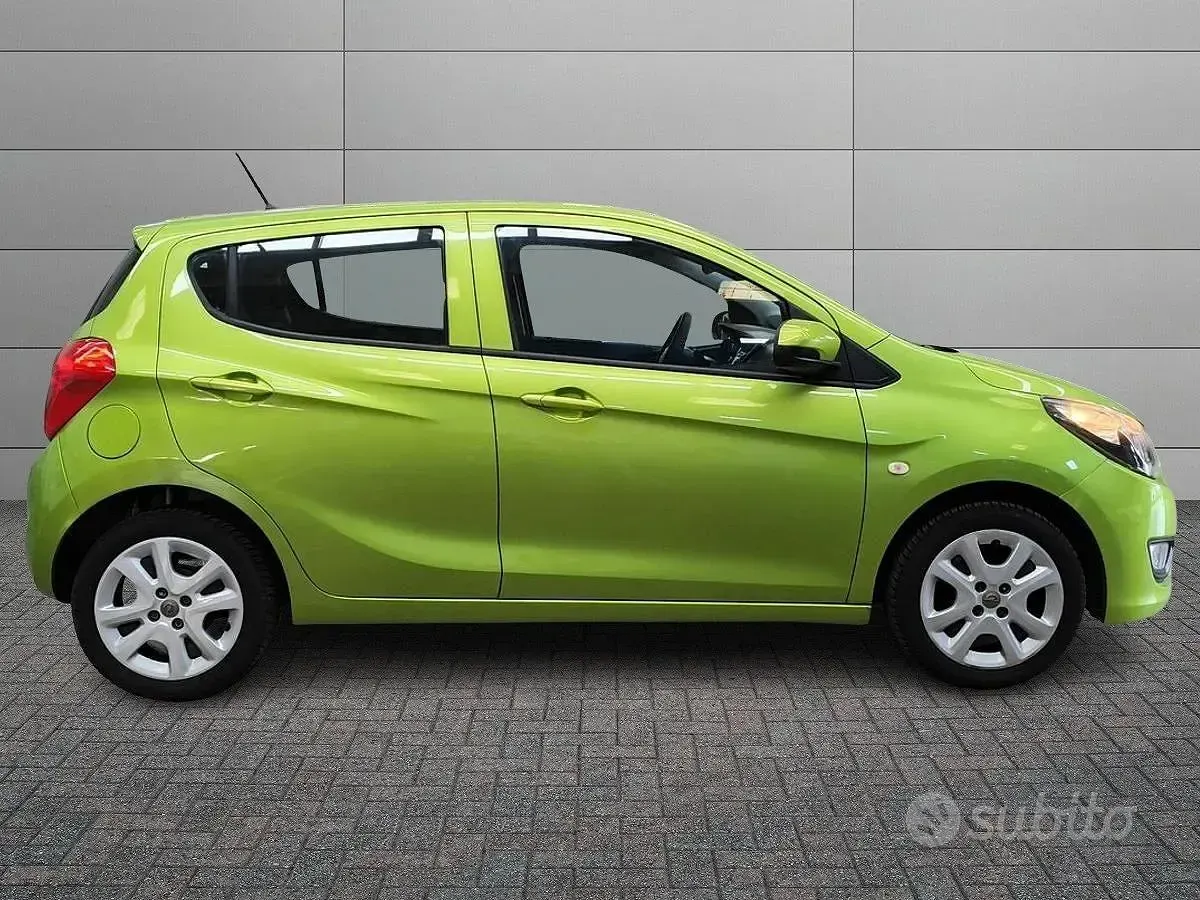 Usata Opel Karl Cosmo 75 CV (55 kW) 2015 Verde Utilitaria