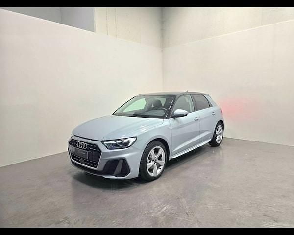 Usata Audi A1 Sportback S-Line 150 CV (110 kW) 2024 Grigio zinco perla Utilitaria
