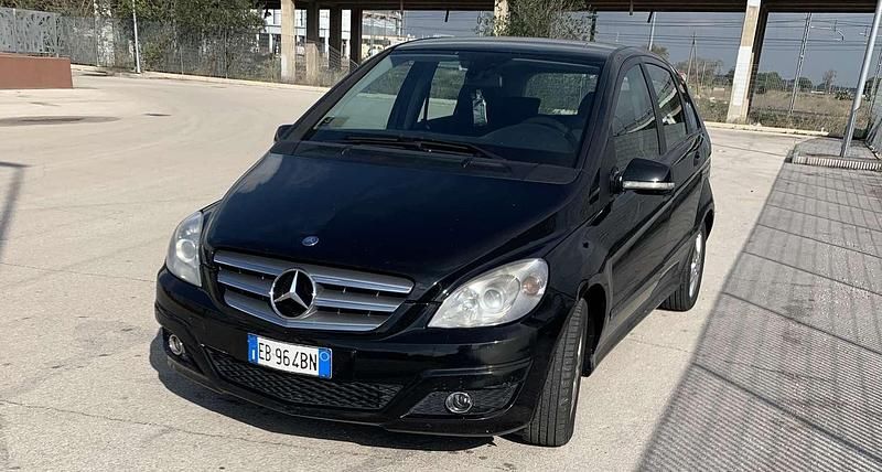 Usata Mercedes B180 Executive 109 CV (80 kW) 2010 Monovolume