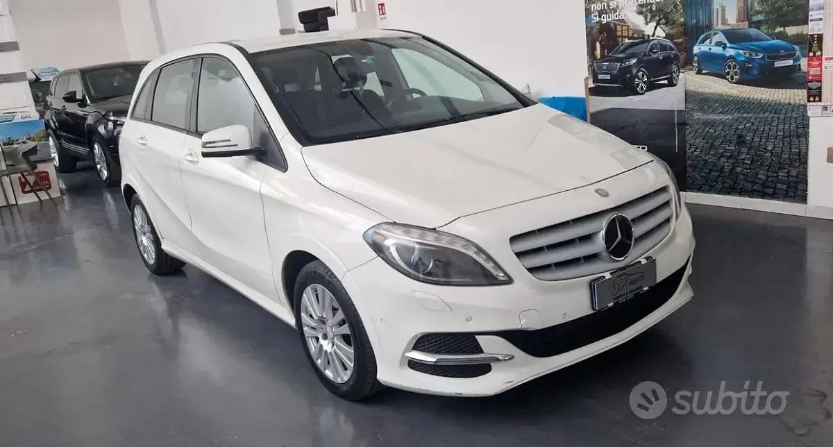 Usata Mercedes B200 Executive 156 CV (114 kW) 2014 Utilitaria
