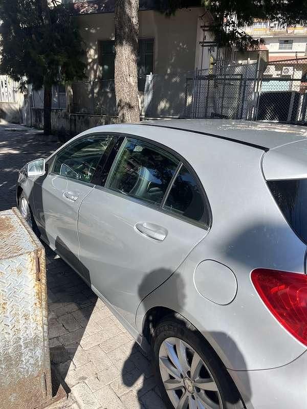 Usata Mercedes A180 Executive 109 CV (80 kW) 2013 Grigio Berlina