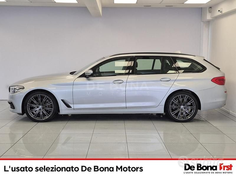 Usata BMW 540 Luxury Line 320 CV (235 kW) 2019 Grigio Station wagon