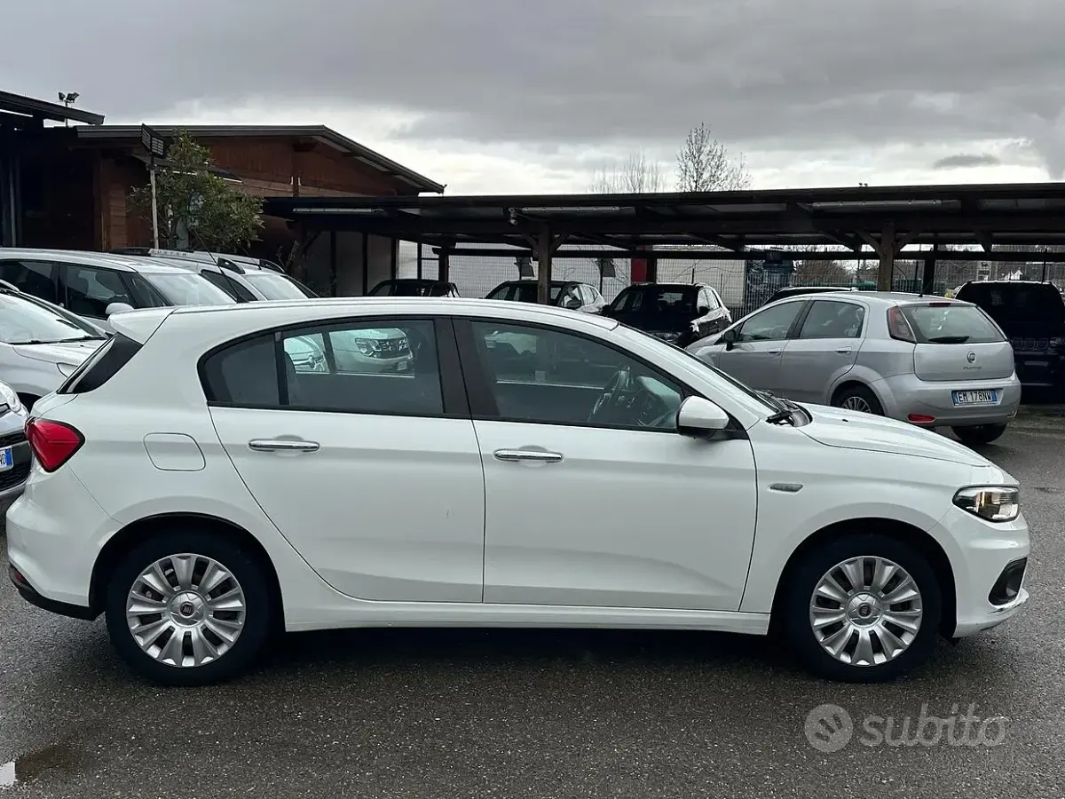 Usata Fiat Tipo Business 95 CV (69 kW) 2017 Bianco Utilitaria