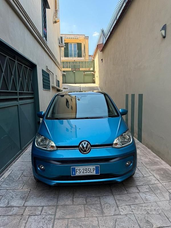 Usata VW up! 75 CV (55 kW) 2018 Blu Utilitaria