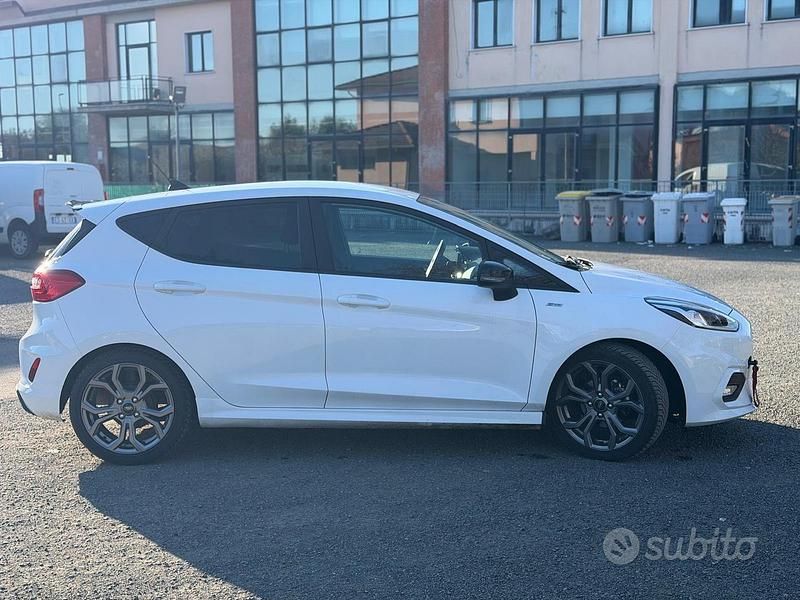 Usata Ford Fiesta ST-Line 95 CV (69 kW) 2021 Bianco Utilitaria