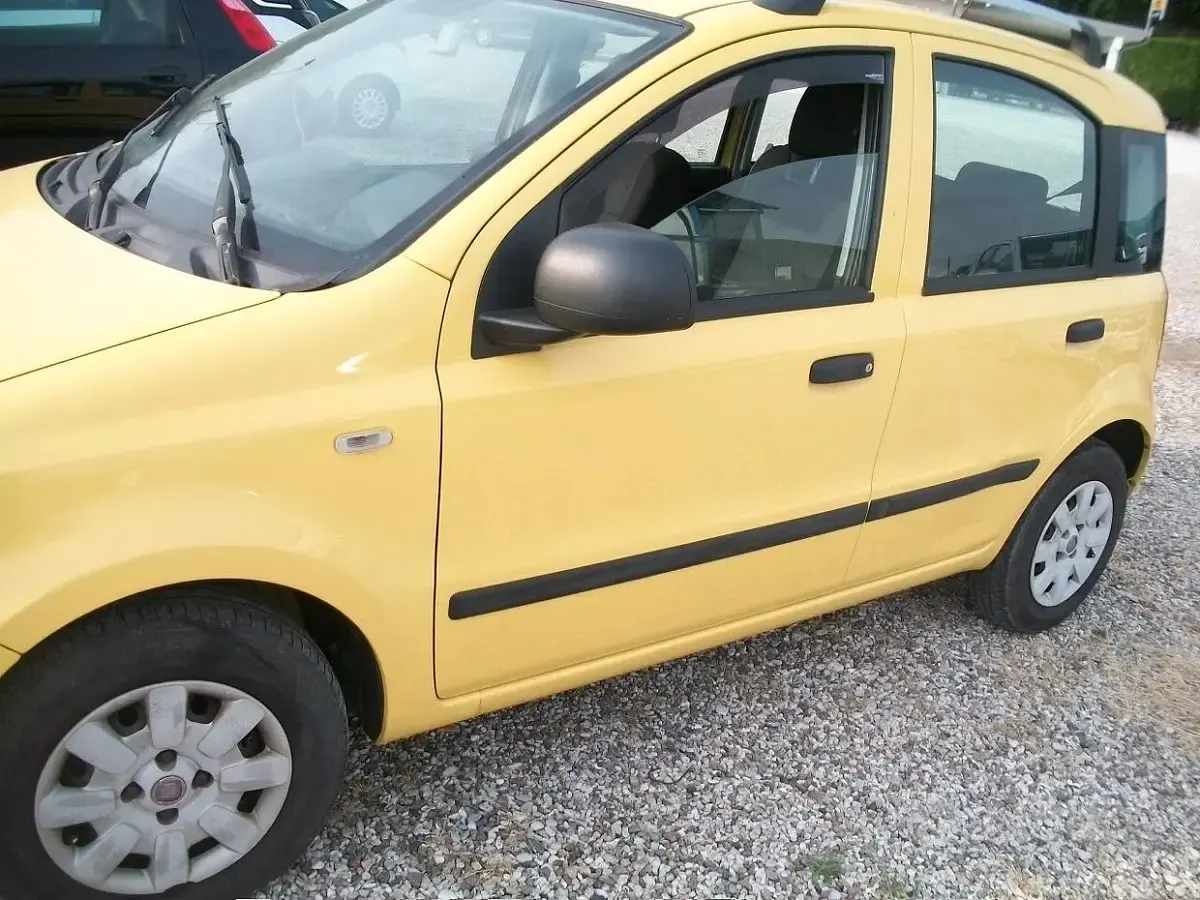Usata Fiat Panda Dynamic 69 CV (50 kW) 2011 Giallo Utilitaria