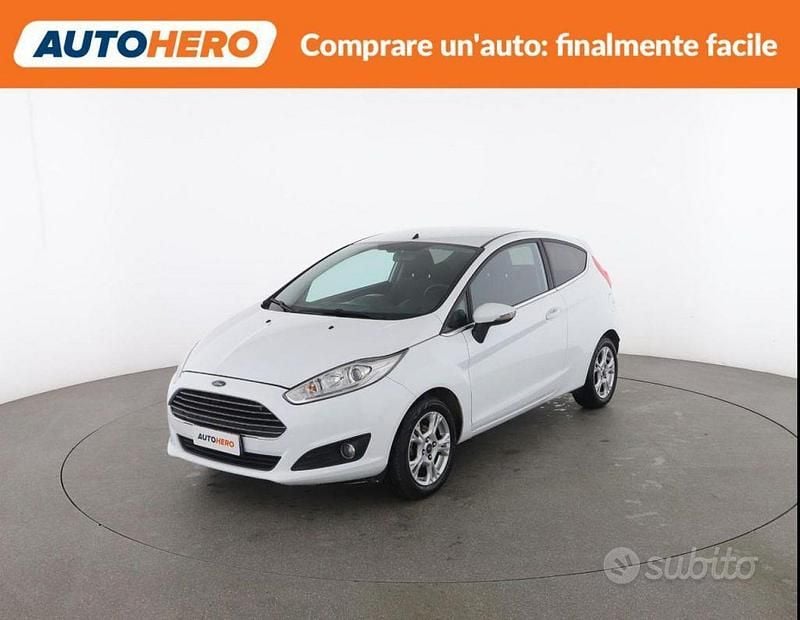 Gebraucht Ford Fiesta Titanium 75 PS (55 kW) 2017 Weiß Kleinwagen
