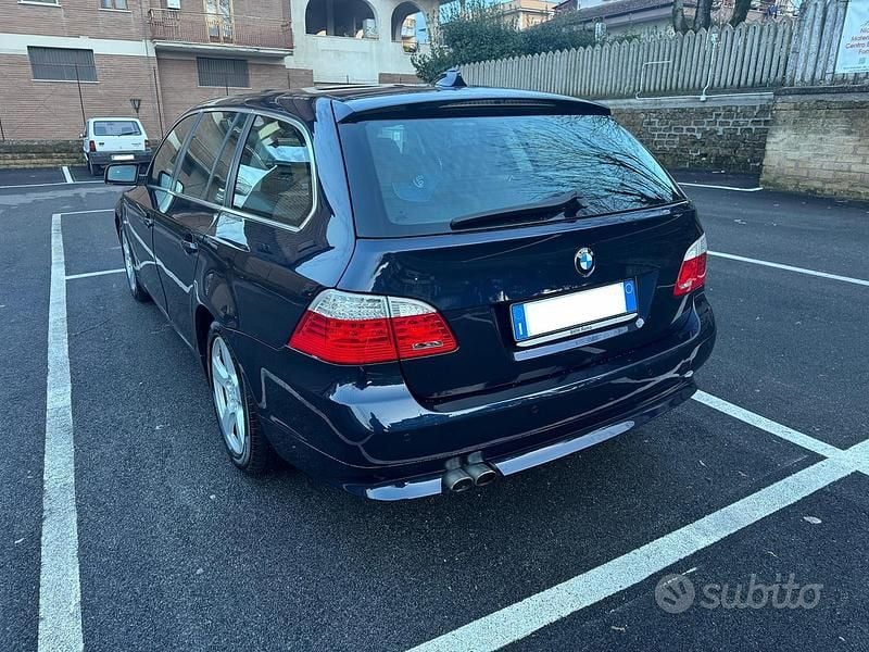 Usata BMW 525 218 CV (160 kW) 2009 Blu Station wagon