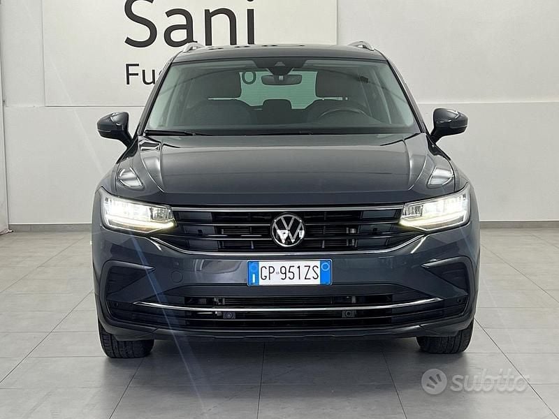 Usata VW Tiguan Life 150 CV (110 kW) 2023 Grigio SUV