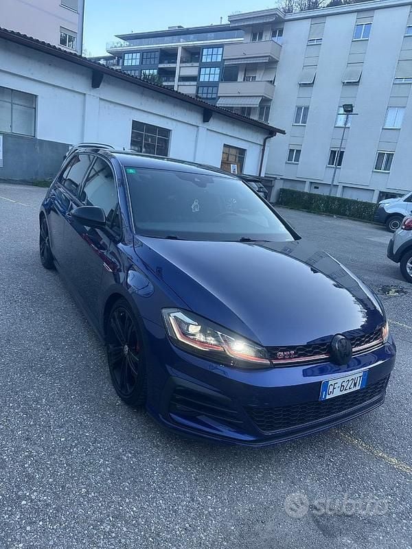 Usata VW Golf VII GTI 245 CV (180 kW) 2018 Blu Berlina
