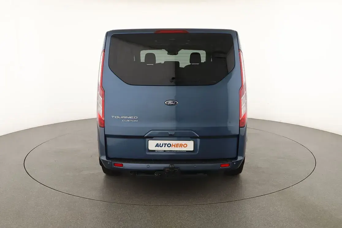 Usata Ford Tourneo Custom Titanium 150 CV (110 kW) 2023 Blu/azzurro Furgone