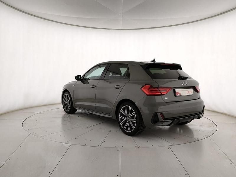 Usata Audi A1 Sportback S-Line 110 CV (80 kW) 2023 Grigio scuro Utilitaria