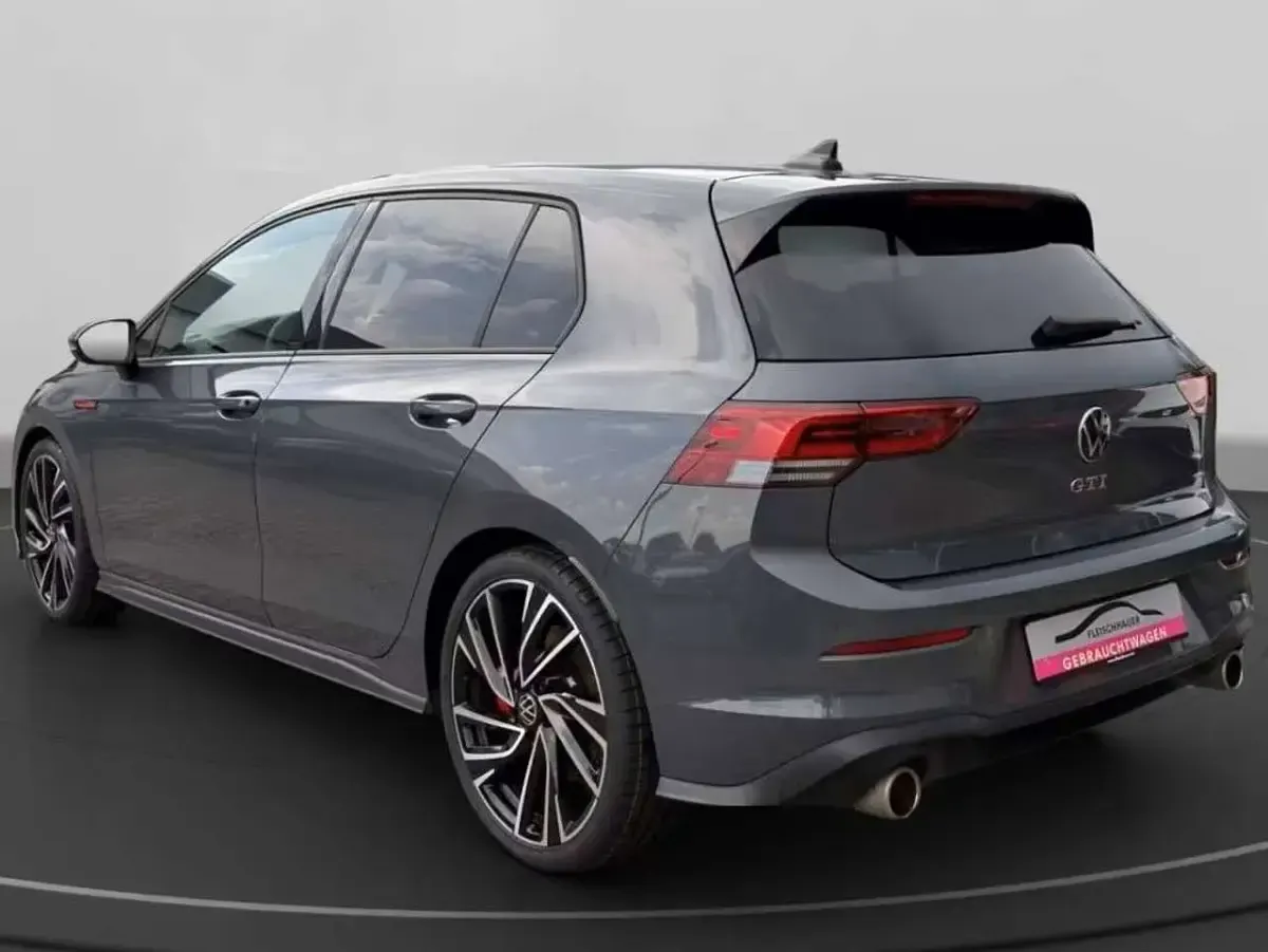 Usata VW Golf VII GTI 245 CV (180 kW) 2021 Grigio Utilitaria