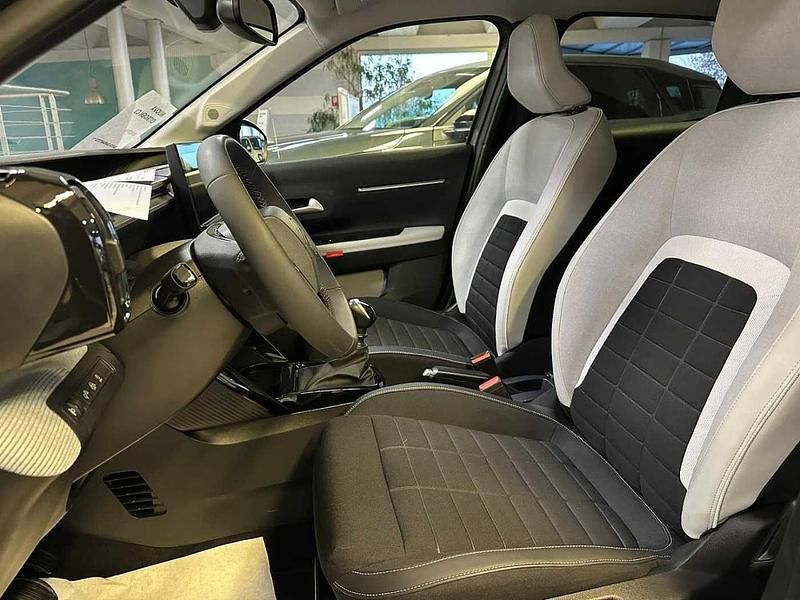 Usata Citroën C3 101 CV (74 kW) 2025 Nero Utilitaria