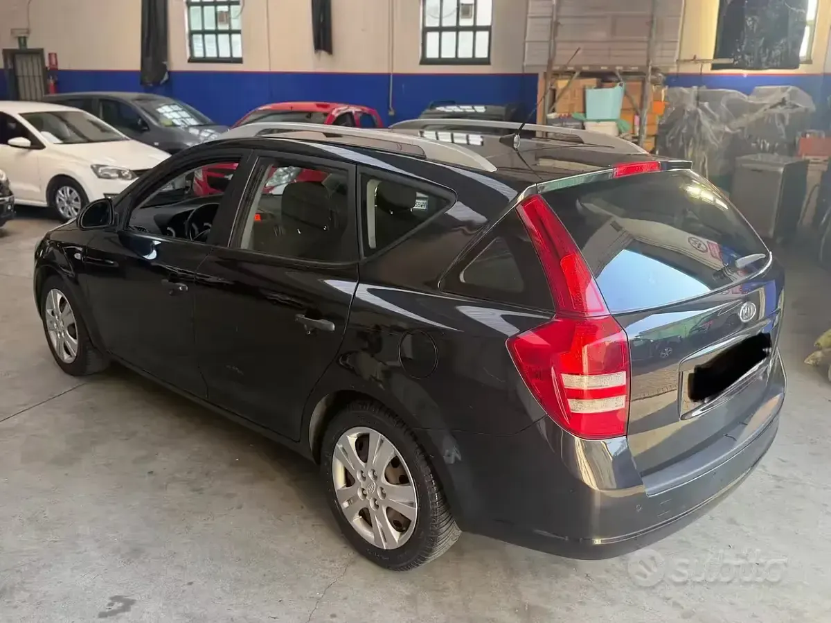 Usata Kia Ceed GT LX 90 CV (66 kW) 2009 Nero Station wagon
