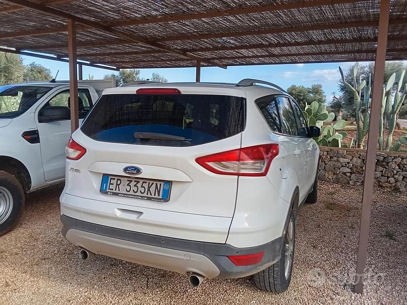 Usata Ford Kuga Titanium 140 CV (102 kW) 2013 Bianco SUV