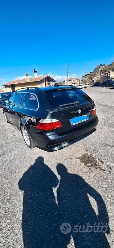 Usata BMW 530 235 CV (172 kW) 2008 Nero Station wagon