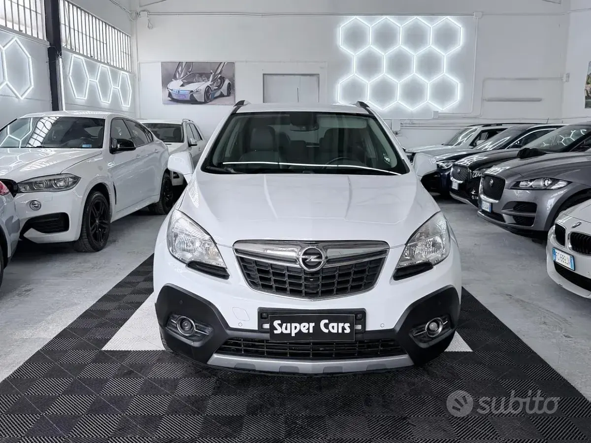 Usata Opel Mokka Cosmo 131 CV (96 kW) 2015 Bianco SUV