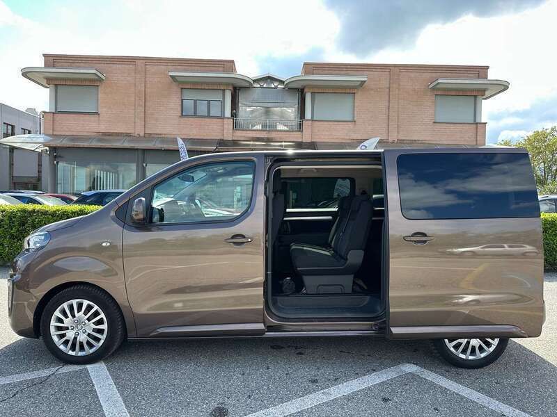 Grigio Usata 2019 Peugeot Traveller S Furgone | 28.900 € (Super prezzo) - Immagine 1/4