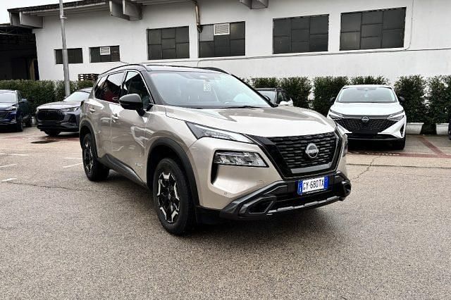 Usata Nissan X-Trail 158 CV (116 kW) 2025 Grigio SUV
