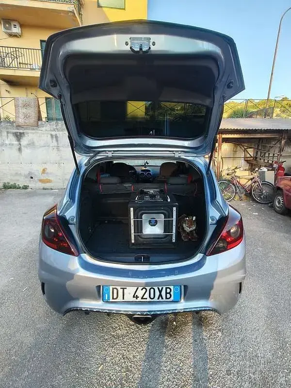 Usata Opel Corsa Sport 90 CV (66 kW) 2009 Utilitaria