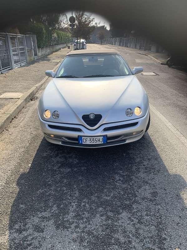 Usata Alfa Romeo Spider 150 CV (110 kW) 1996 Cabrio
