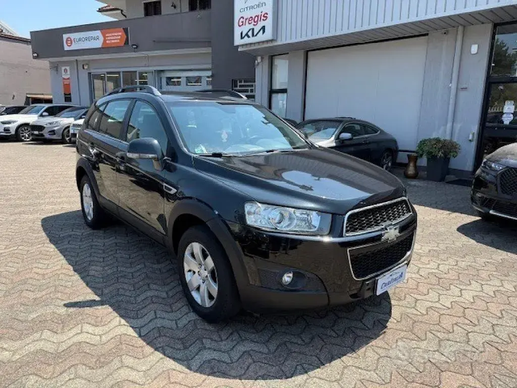 Usata Chevrolet Captiva LS 163 CV (119 kW) 2012 Nero SUV