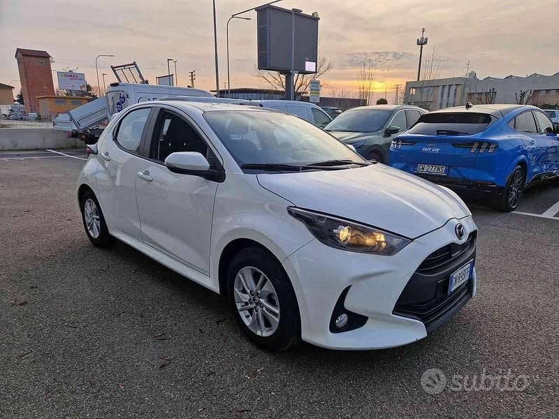 Usata Mazda 2 116 CV (85 kW) 2023 Bianco Utilitaria