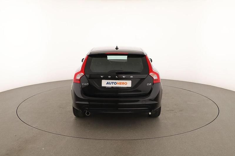 Usata Volvo V60 Kinetic 120 CV (88 kW) 2016 Nero Station wagon