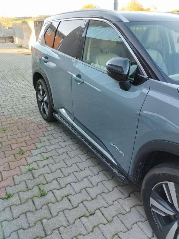 Usata Nissan X-Trail Tekna 213 CV (156 kW) 2024 Grigio SUV