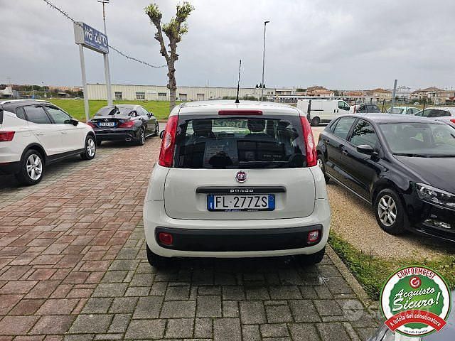 Usata Fiat Panda Easy 69 CV (50 kW) 2018 Bianco Utilitaria