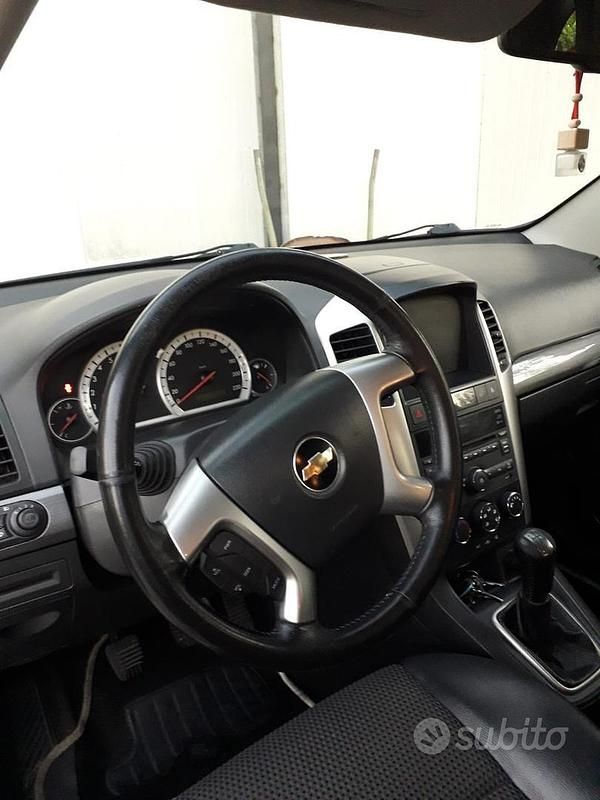 Usata Chevrolet Captiva 136 CV (100 kW) 2009 Bianco SUV