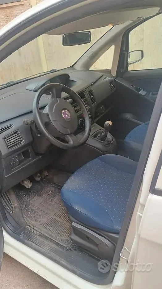 Usata Fiat Idea 69 CV (50 kW) 2008 Bianco Monovolume