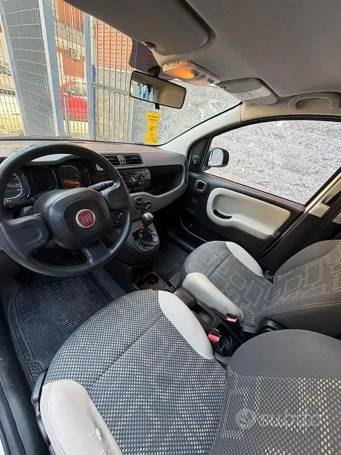 Usata Fiat Panda Lounge 75 CV (55 kW) 2014 Bianco Utilitaria