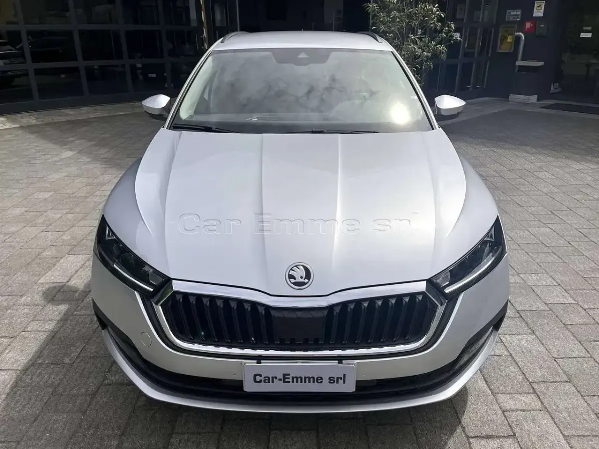 Usata Skoda Octavia Executive 150 CV (110 kW) 2022 Grigio Station wagon